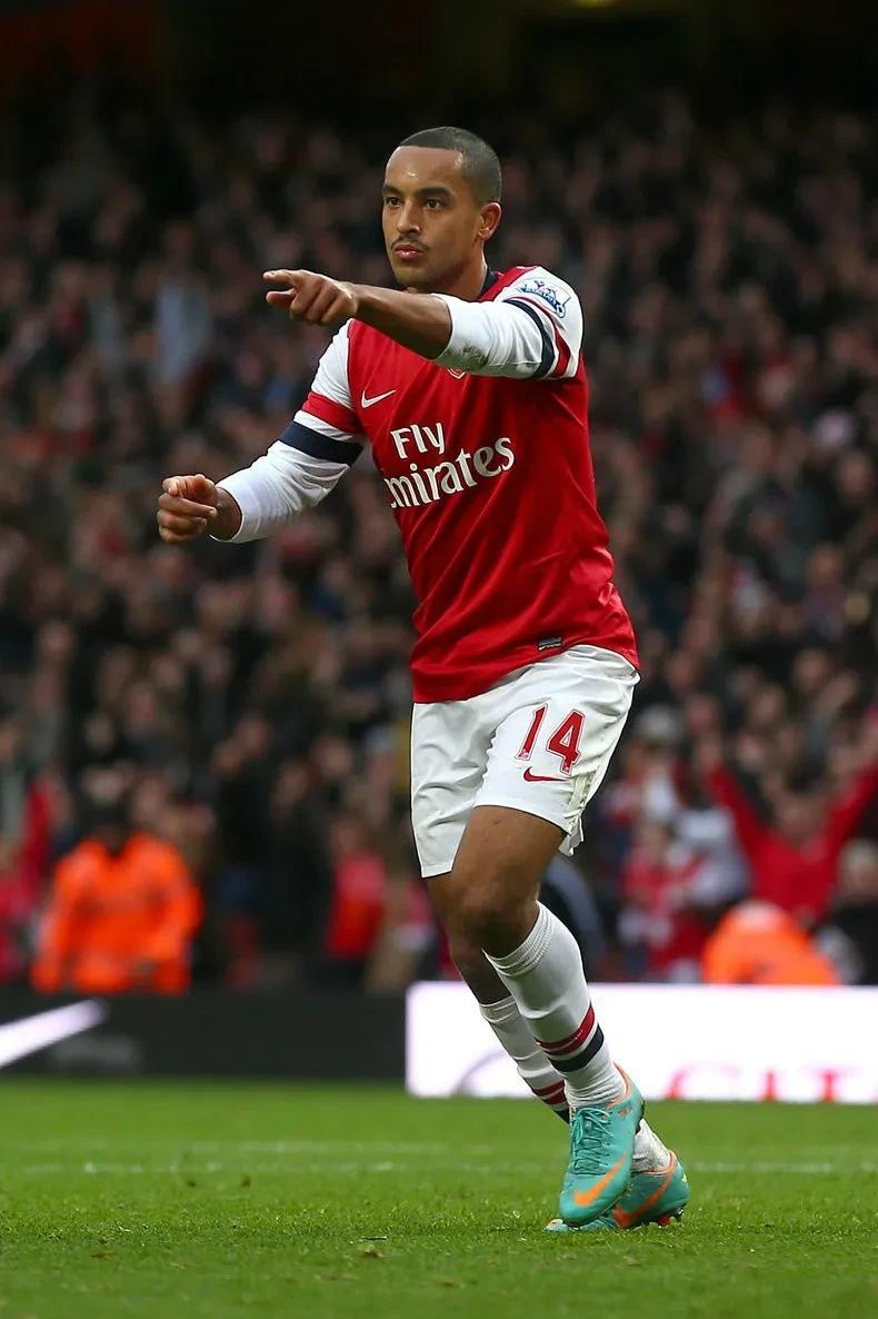 爱游戏体育-从武汉三镇清晨主帅复盘到关键时刻阿森纳调整名单以备德甲，阿森纳窗口期远射贴柱